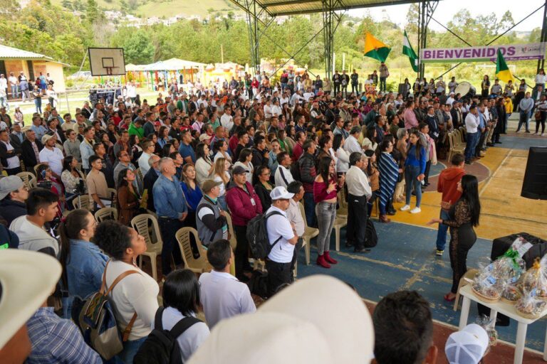 Lee más sobre el artículo ”Esta es una región que tiene una importancia cultural, social y natural histórica”, Luis Alfonso Escobar Gobernador de Nariño.