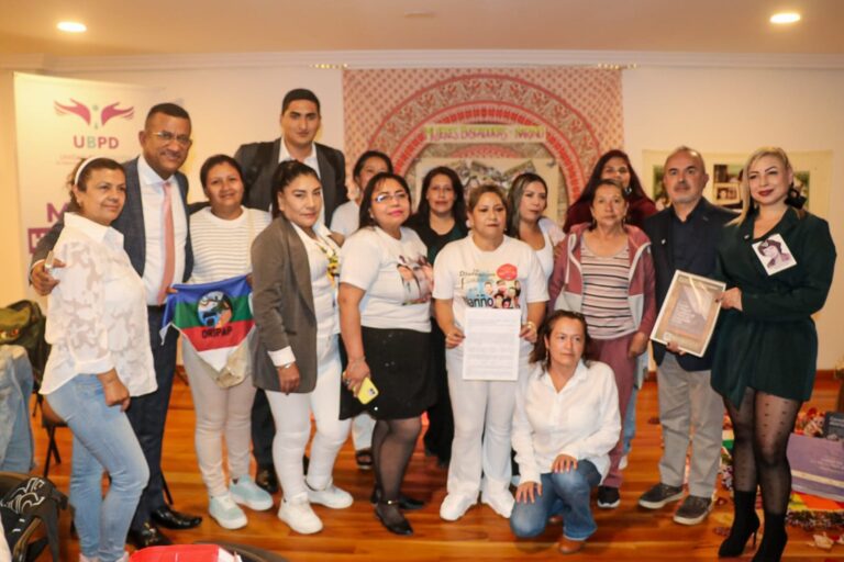 Nariño articula esfuerzos institucionales para fortalecer la búsqueda y protección de mujeres buscadoras - Gobernación de Nariño