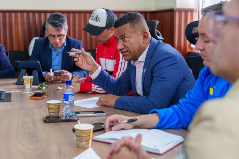 El Gobernador de Nariño preside la reunión del comité técnico intersectorial junto a su gabinete para coordinar acciones por San Mateo y el Fenómeno de El Niño.
