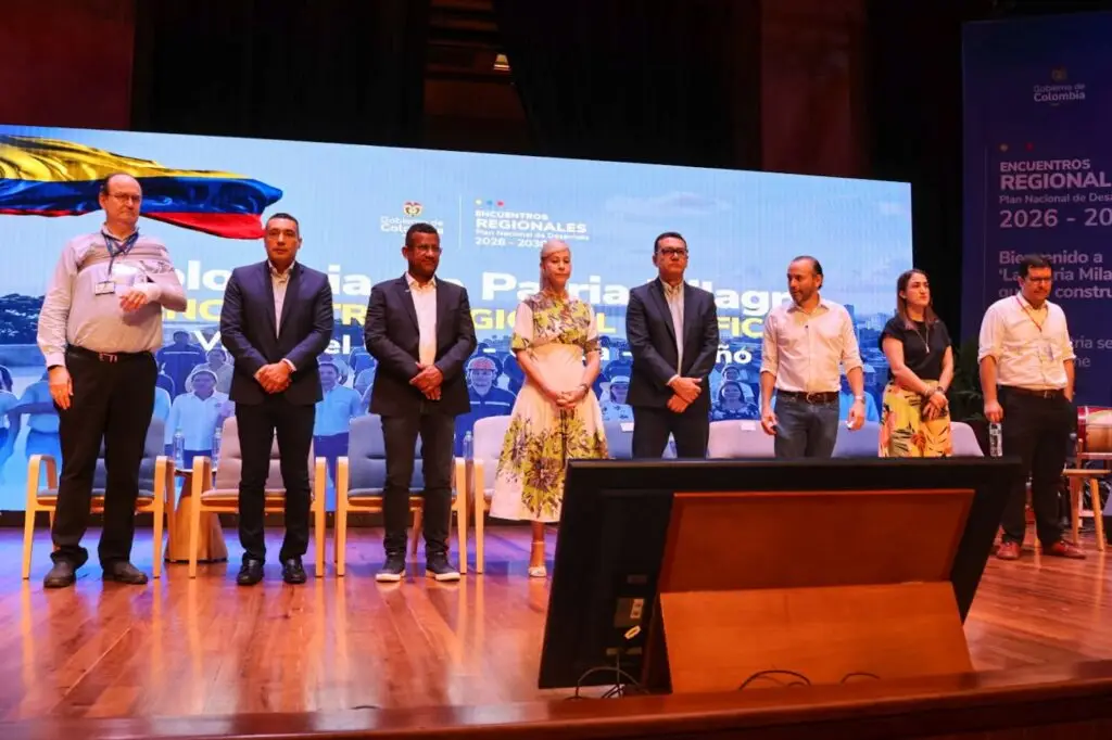 Autoridades y representantes institucionales de la región Pacífico participan en el Encuentro Regional para la construcción del Plan Nacional de Desarrollo 2026–2030.